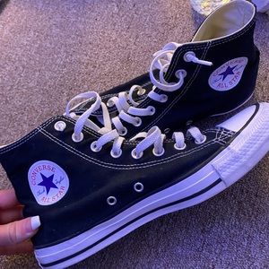 black converse (mens:8 , womens:10)